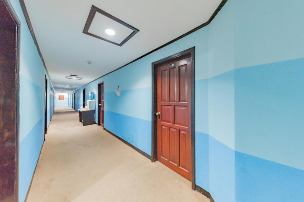Reddoorz Near Plaza Balikpapan Hotell Exteriör bild