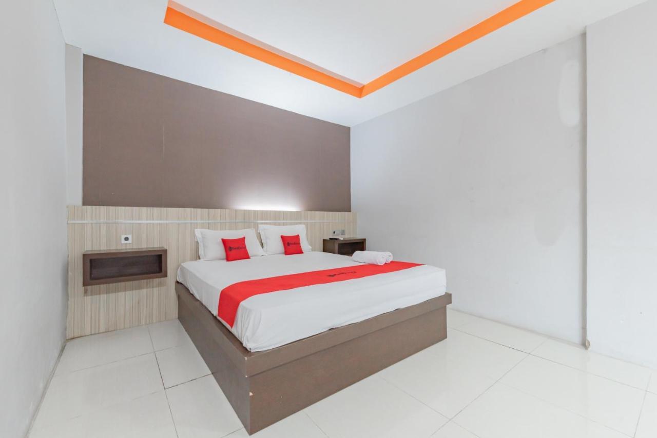 Reddoorz Near Plaza Balikpapan Hotell Exteriör bild