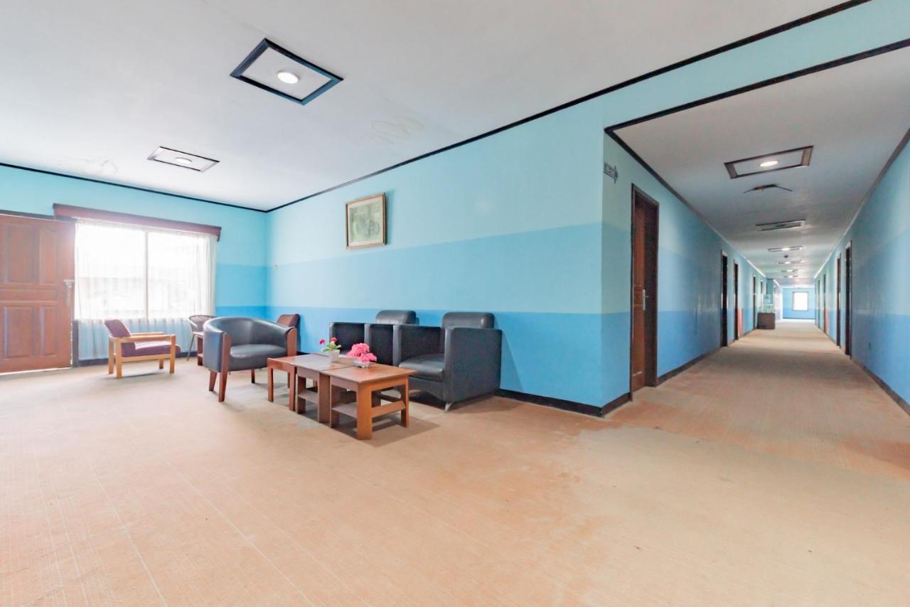 Reddoorz Near Plaza Balikpapan Hotell Exteriör bild