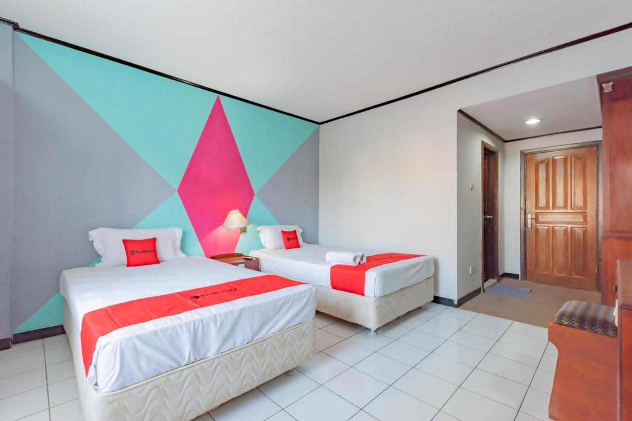 Reddoorz Near Plaza Balikpapan Hotell Exteriör bild