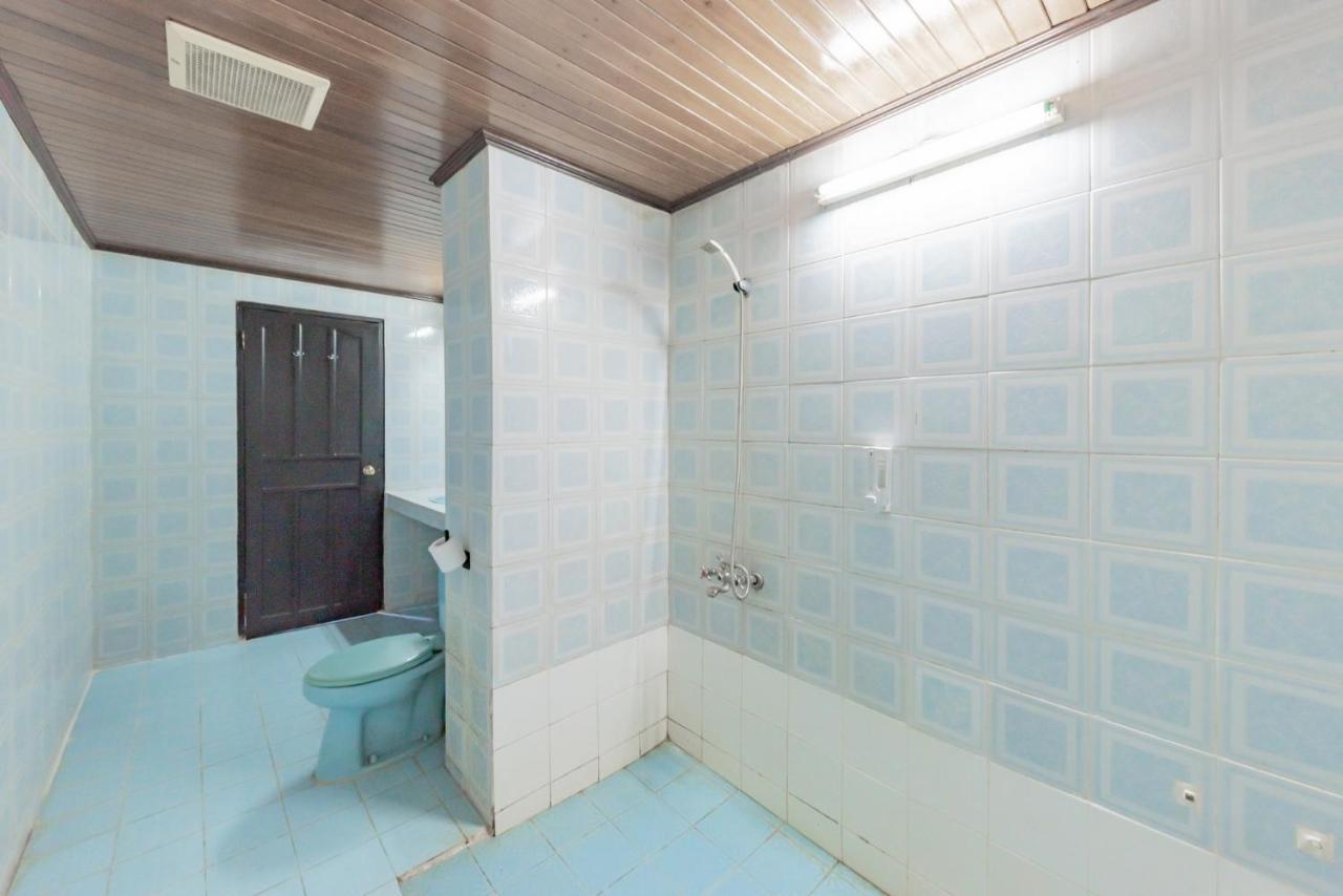 Reddoorz Near Plaza Balikpapan Hotell Exteriör bild